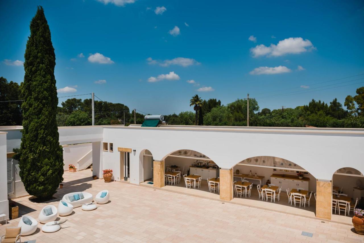 Masseria Tenuta Flora Maria Leverano Exterior photo