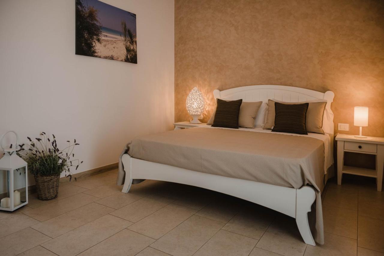 Masseria Tenuta Flora Maria Leverano Exterior photo